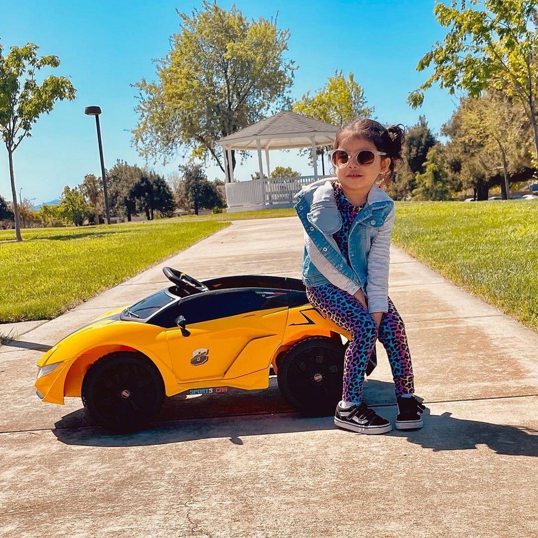 ride on car
