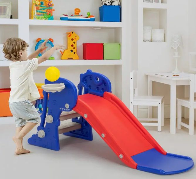 The kIds Slide at Tobbi