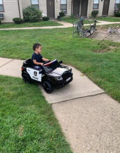 12V Kids Electric Car Battery Powered Ride On Toy Police Car with Remote Control, Black photo review