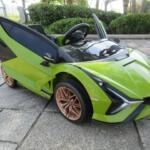 12V Licensed Lamborghini Sian Toy Car, Battery Operated Kids Ride On Car with Parental Remote, Green photo review