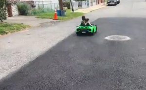 24V 2-Seat Licensed Lamborghini SVJ Drift Toy Car, Battery Operated Kids Ride On Car with Remote Control, Pearl Cotton Leather Seat photo review
