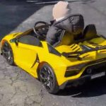 24V 2-Seat Licensed Lamborghini SVJ Drift Toy Car, Battery Operated Kids Ride On Car with Remote Control, Pearl Cotton Leather Seat photo review