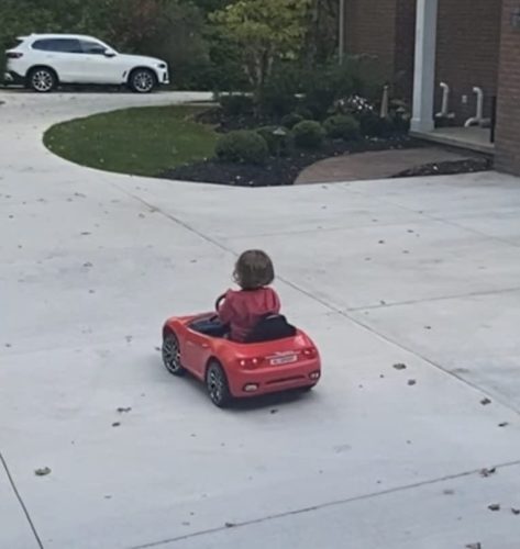 12V Licensed Maserati Electric Kids Ride On Car, Battery Powered Toy Car with Remote Control photo review